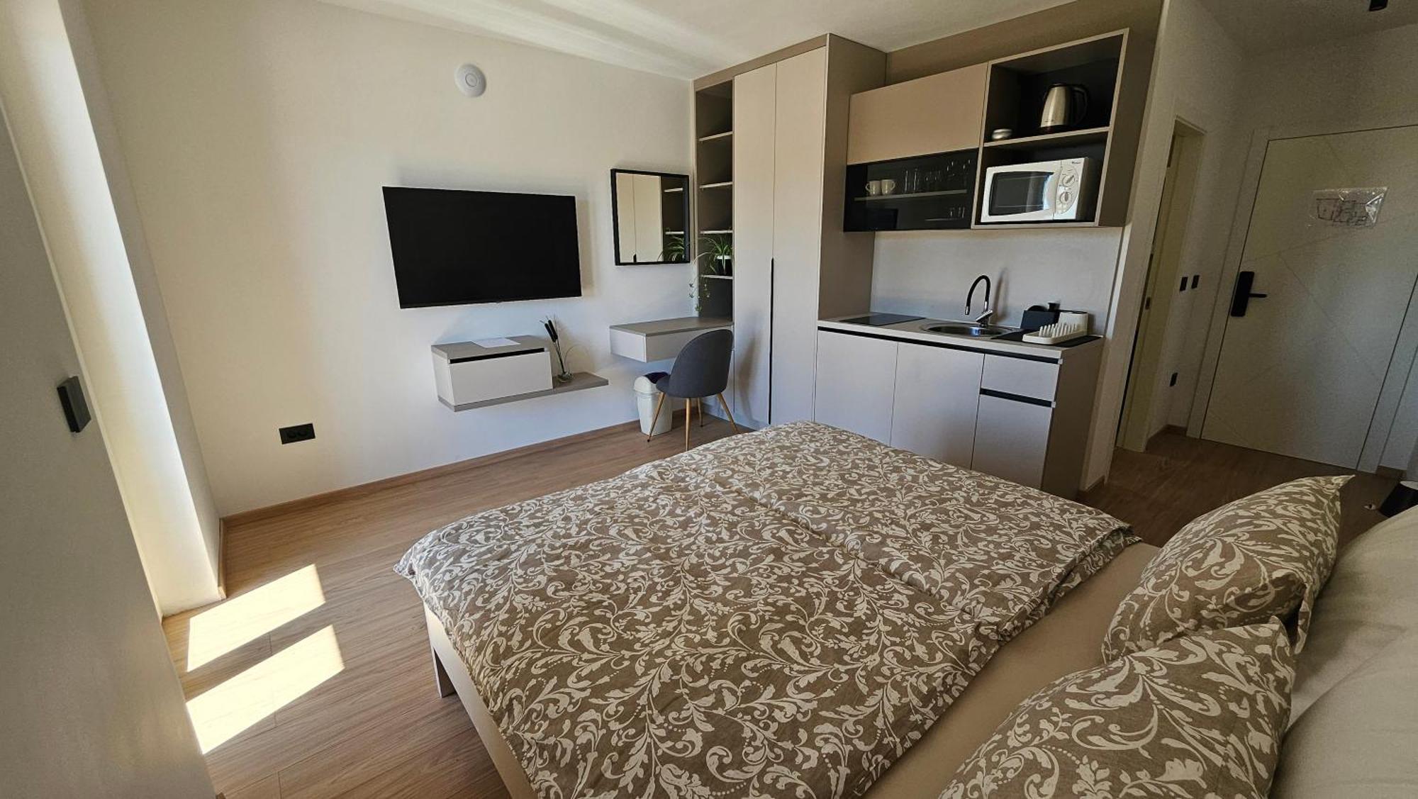 Richi Rooms & App Funtana Luaran gambar