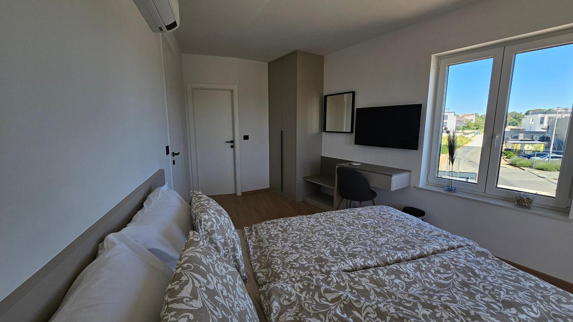 Richi Rooms & App Funtana Luaran gambar