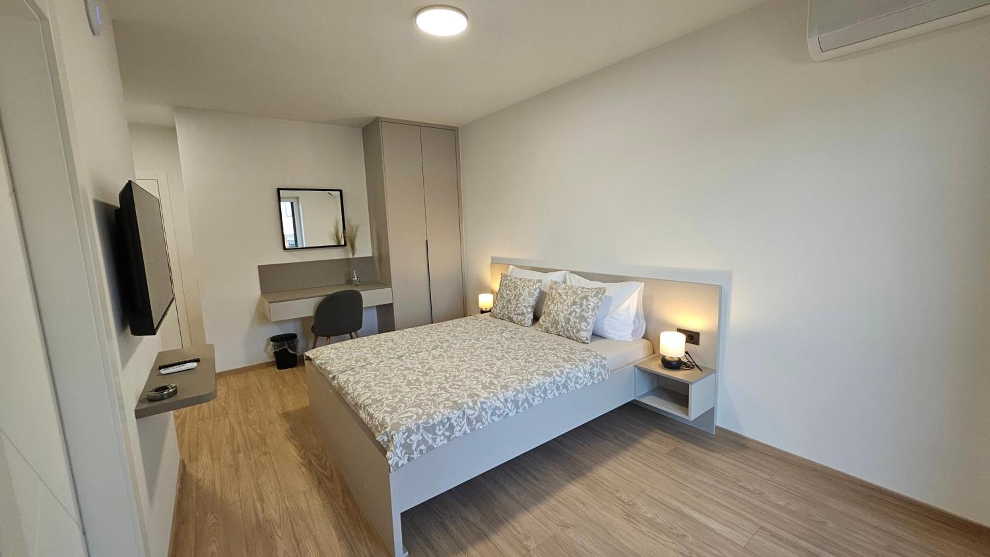 Richi Rooms & App Funtana Luaran gambar