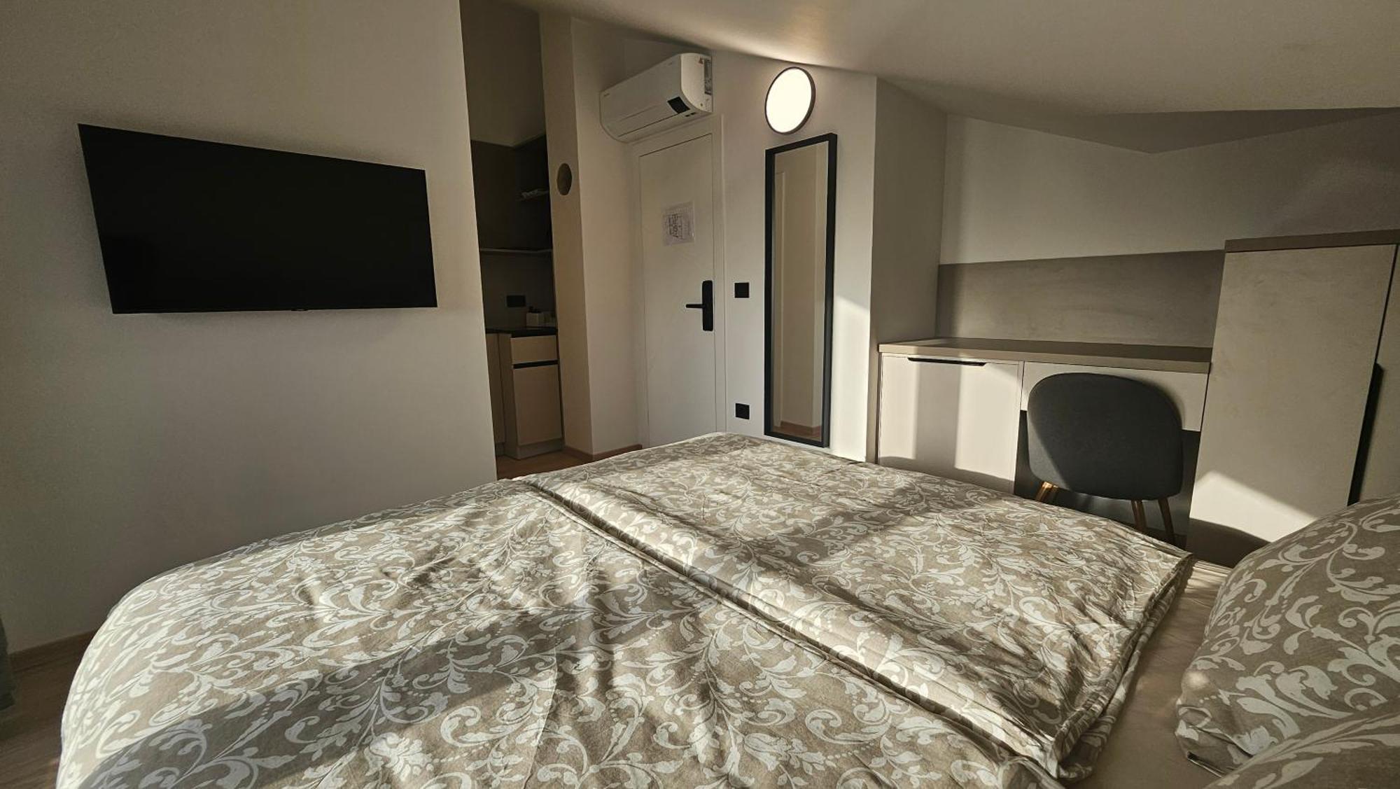 Richi Rooms & App Funtana Luaran gambar